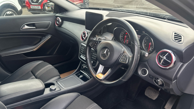 Mercedes-Benz GLA 180 Urban Edition 5dr Auto Petrol Hatchback